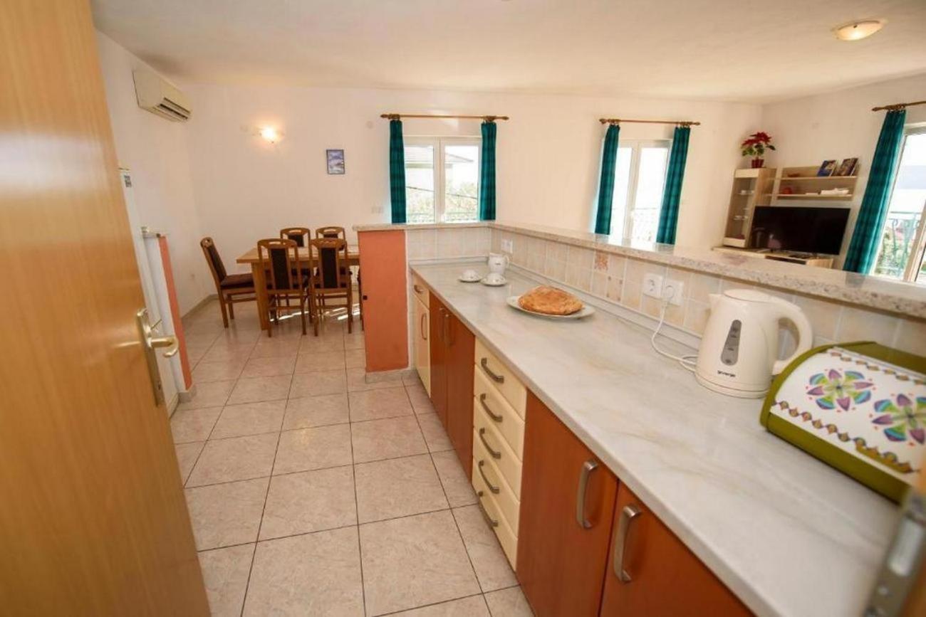 Apartments By The Sea Suhi Potok, Omis - 14555 Jesenice  Cameră foto